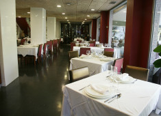 Comedor principal restaurante Llar Roman